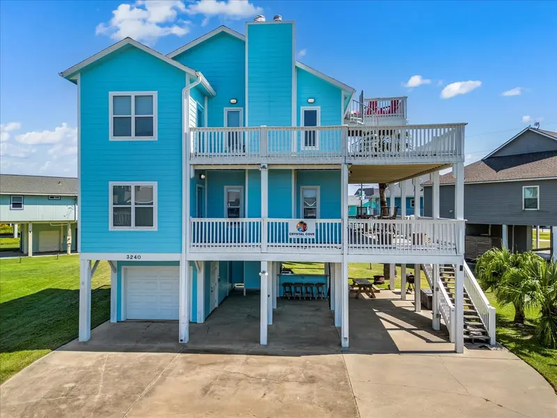 3240 Castle Drive, Crystal Beach