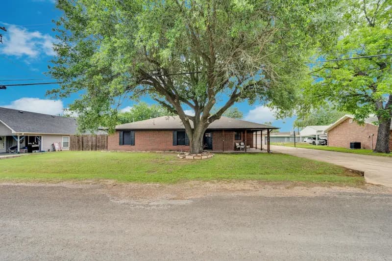 505 Trice Street, Maypearl