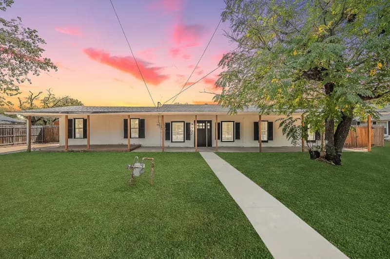 307 Ross Avenue, Glen Rose