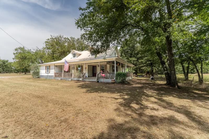345 County Road 1158, Brashear