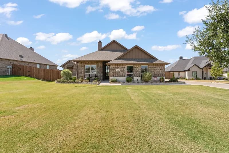 121 Tall Pine Drive, Godley