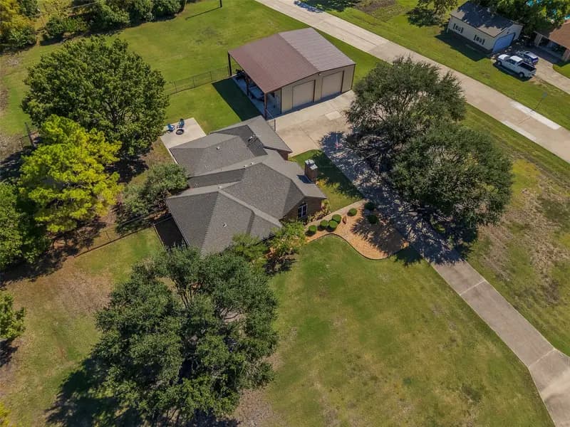 2225 The Crossings Drive, Lowry Crossing